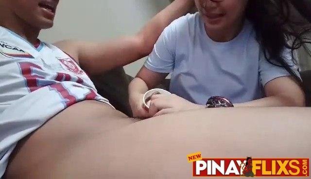 Bat mo naman sinawsaw sa sundae yung burat ko